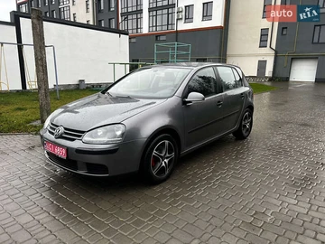 Авто Volkswagen Golf 2004 № 8226029
