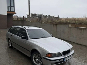 Авто BMW 5 Series 1999 № 8226262