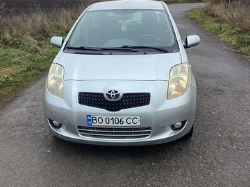 Авто Toyota Yaris 2007 № 8226281