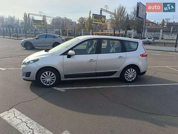 Авто Renault Grand Scenic 2010 № 8226299