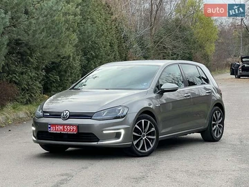 Авто Volkswagen E-Golf 2015 № 8226391