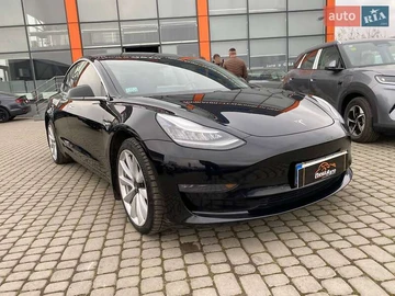 Авто Tesla Model 3 2018 № 8226429