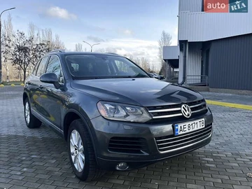 Авто Volkswagen Touareg 2014 № 8227025