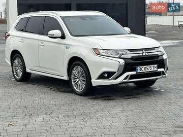 Авто Mitsubishi Outlander 2021 № 8227034