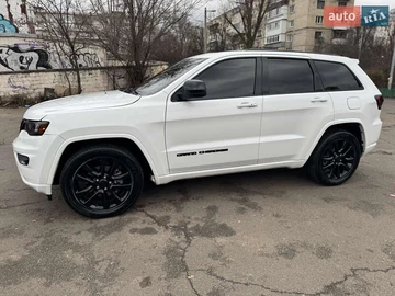 Авто Jeep Grand Cherokee 2018 № 8227041