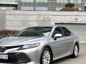 Авто Toyota Camry 2018 № 8227461