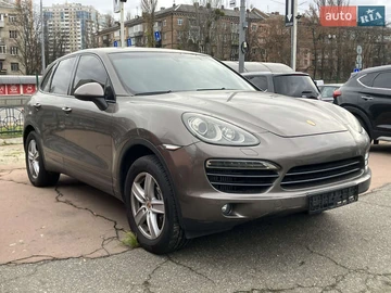 Авто Porsche Cayenne 2014 № 8227471