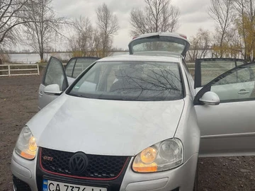 Авто Volkswagen Golf 2005 № 8227942