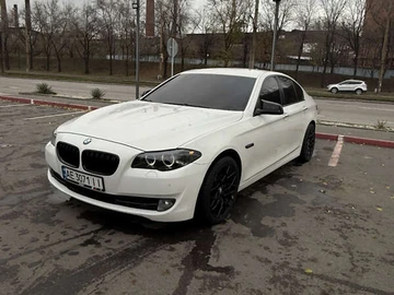 Авто BMW 5 Series 2012 № 8228725