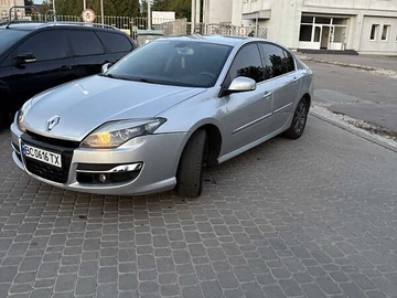 Авто Renault Laguna 2011 № 8229060