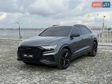 Авто Audi Q8 2020 № 8229352