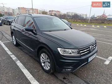 Авто Volkswagen Tiguan 2017 № 8229619