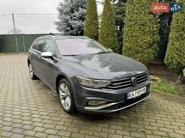 Авто Volkswagen Passat Alltrack 2020 № 8229635