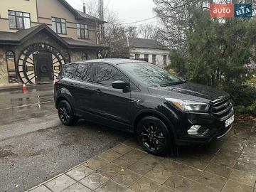 Авто Ford Escape 2018 № 8229766