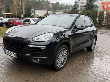 Авто Porsche Cayenne 2016 № 8229855