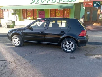 Авто Volkswagen Golf 2000 № 8229867