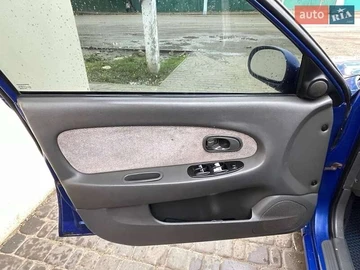 Авто KIA Sephia 2000 № 8230129