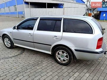 Авто Skoda Octavia 2000 № 8230131