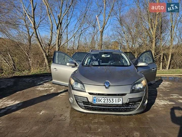Авто Renault Megane 2010 № 8230698