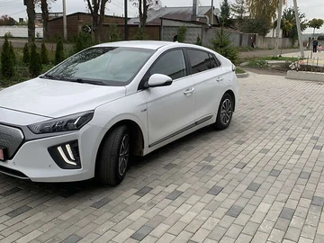 Авто Hyundai Ioniq 2020 № 8231146
