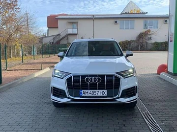 Авто Audi Q7 2021 № 8231501