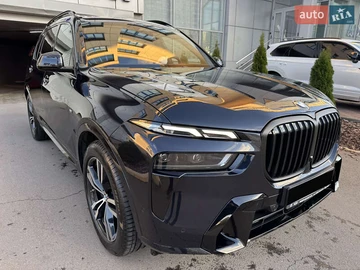 Авто BMW X7 2022 № 8231512