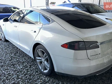 Авто Tesla Model S 2013 № 8231565