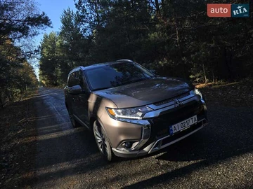 Авто Mitsubishi Outlander 2020 № 8231706
