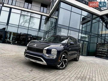 Авто Mitsubishi Outlander 2023 № 8231796