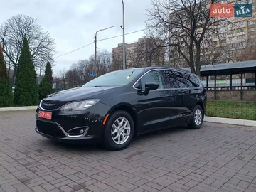 Авто Chrysler Pacifica 2020 № 8232117