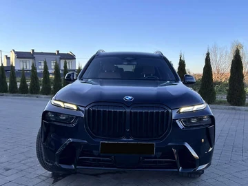 Авто BMW X7 2022 № 8232206