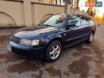 Авто Volkswagen Passat 1999 № 8232222