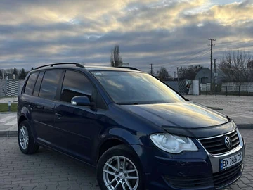 Авто Volkswagen Touran 2008 № 8232421