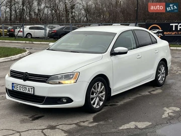 Авто Volkswagen Jetta 2014 № 8232437