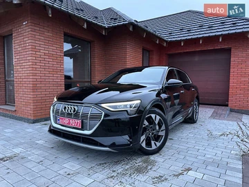 Авто Audi E-Tron 2022 № 8232626