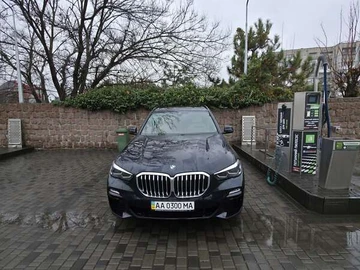 Авто BMW X5 2019 № 8232629