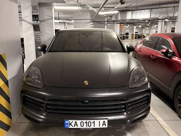 Авто Porsche Cayenne 2021 № 8232631