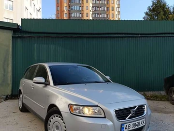 Авто Volvo V50 2009 № 8232718
