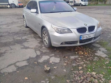Авто BMW 5 Series 2004 № 8232738