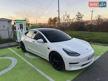 Авто Tesla Model 3 2022 № 8232852