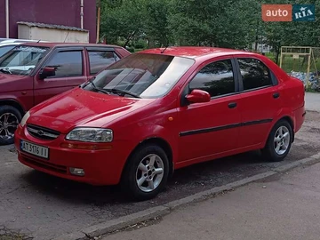 Авто Chevrolet Aveo 2004 № 8232878
