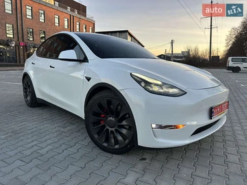 Авто Tesla Model Y 2021 № 8233101