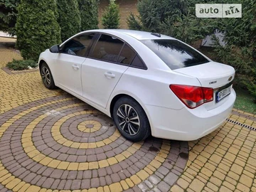 Авто Chevrolet Cruze 2015 № 8233239