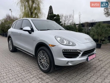 Авто Porsche Cayenne 2014 № 8233417