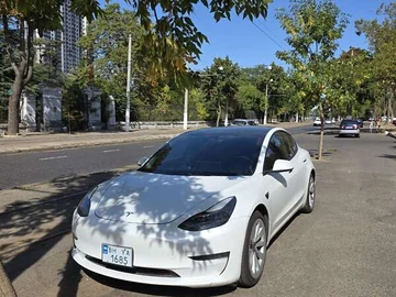 Авто Tesla Model 3 2021 № 8233884