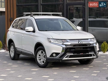 Авто Mitsubishi Outlander 2020 № 8233887