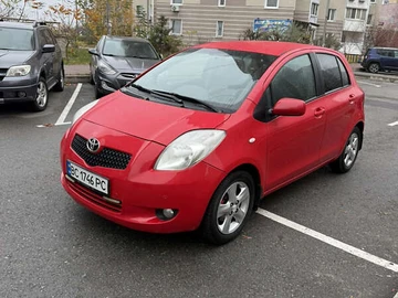 Авто Toyota Yaris 2006 № 8234002