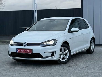 Авто Volkswagen E-Golf 2015 № 8234099