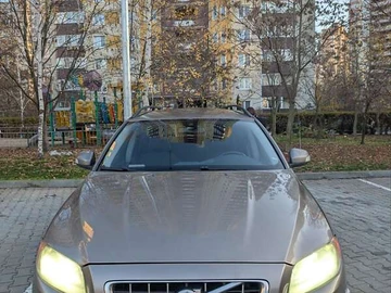 Авто Volvo V70 2010 № 8234102