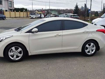Авто Hyundai Elantra 2012 № 8234123
